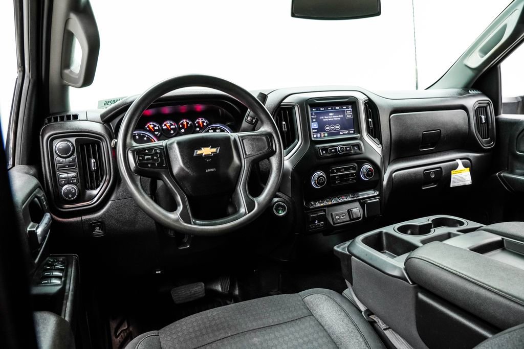 Used 2024 Chevrolet Silverado 2500 W/T w/ WT Convenience Package AWD/4WD image 5