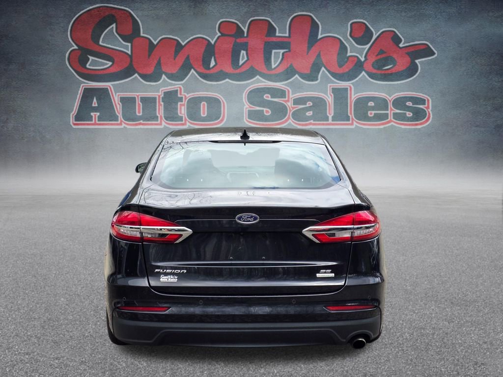 Used 2019 Ford Fusion SE image 5
