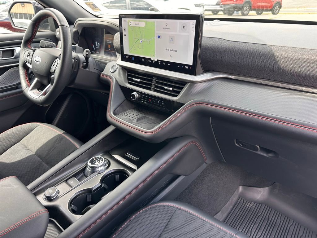 Used 2025 Ford Explorer ST AWD/4WD image 19