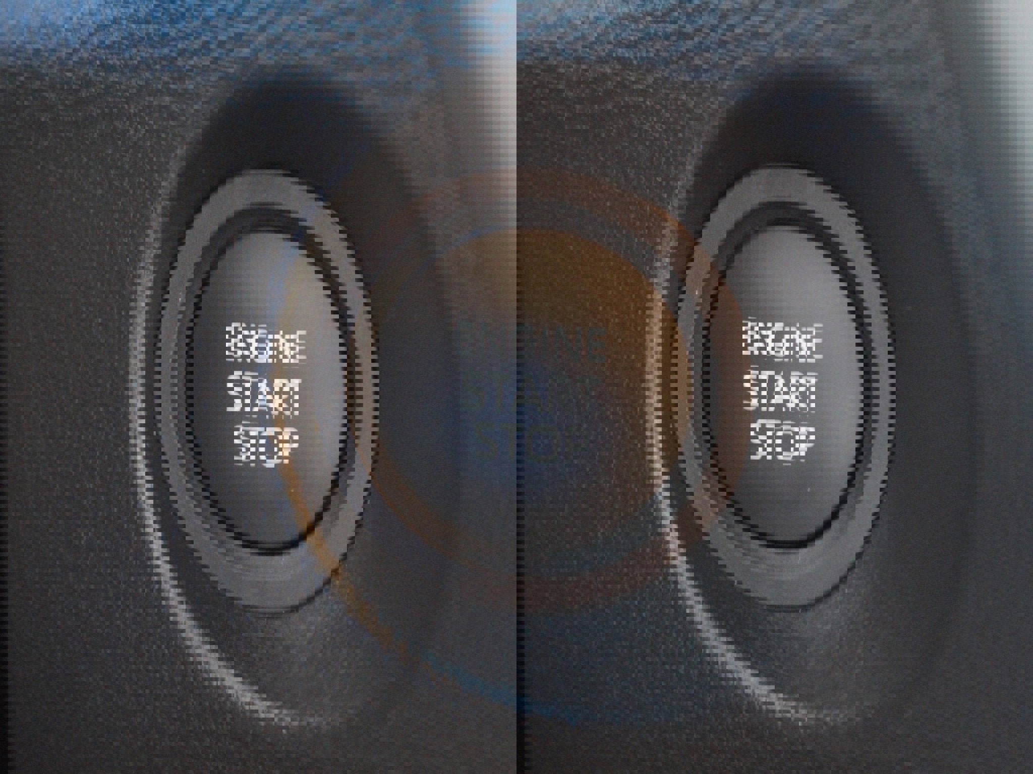 Used 2025 Toyota Corolla Cross LE image 8