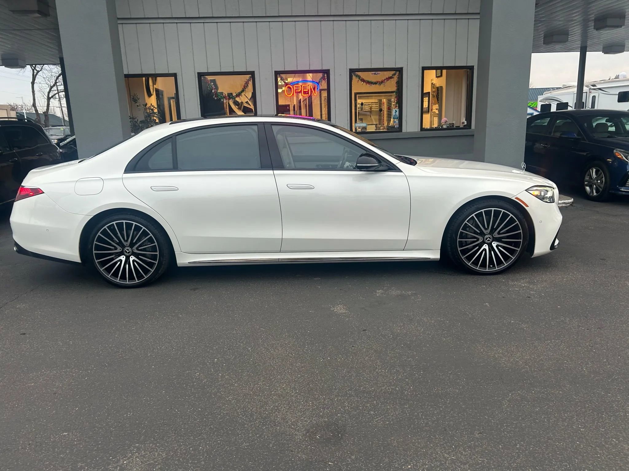 Used 2023 Mercedes-Benz S 580 4MATIC Sedan image 34