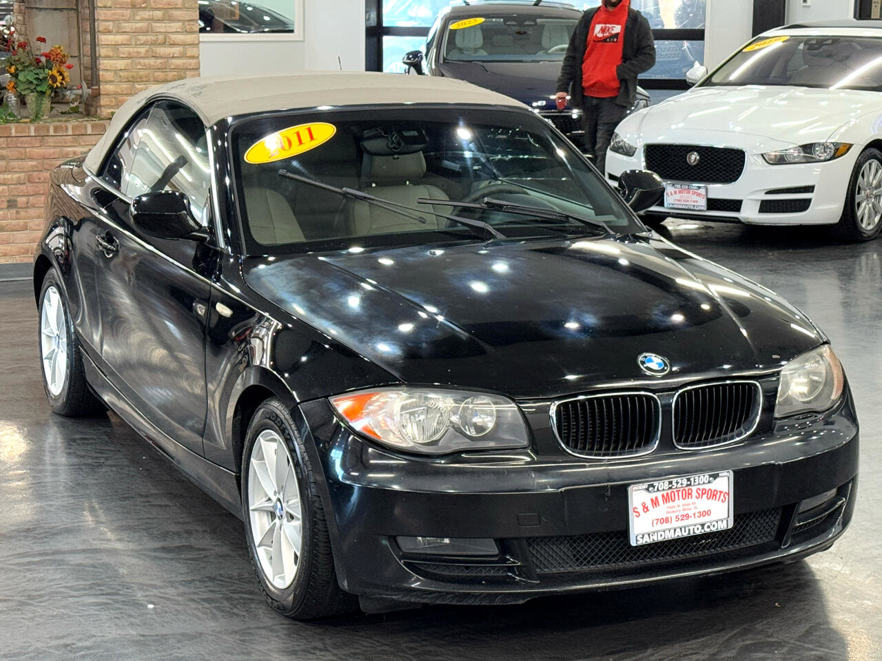 Used 2011 BMW 128i Convertible image 9