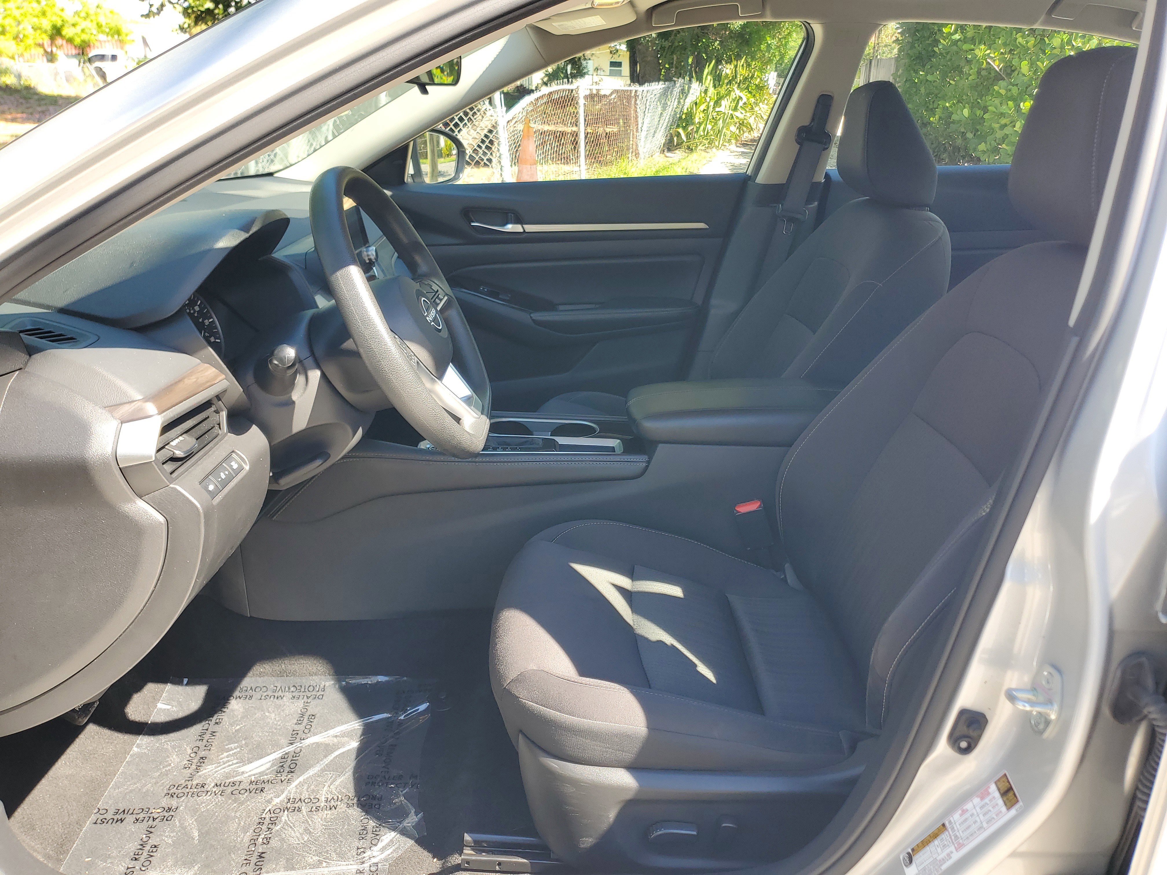 Used 2023 Nissan Altima 2.5 SV FWD image 15