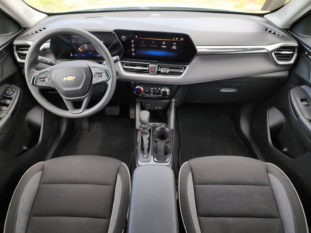 Used 2025 Chevrolet TrailBlazer LT FWD image 15