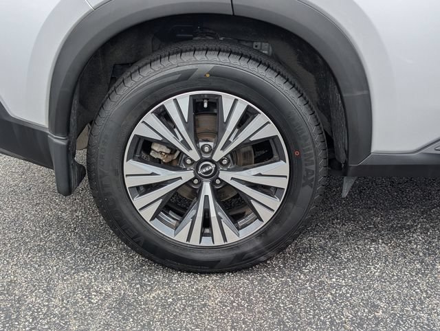 Used 2023 Nissan Rogue SV w/ SV Premium B Package FWD image 10