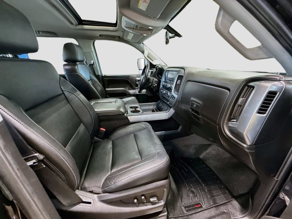 Used 2019 Chevrolet Silverado 2500 LTZ w/ Midnight Edition AWD/4WD image 28
