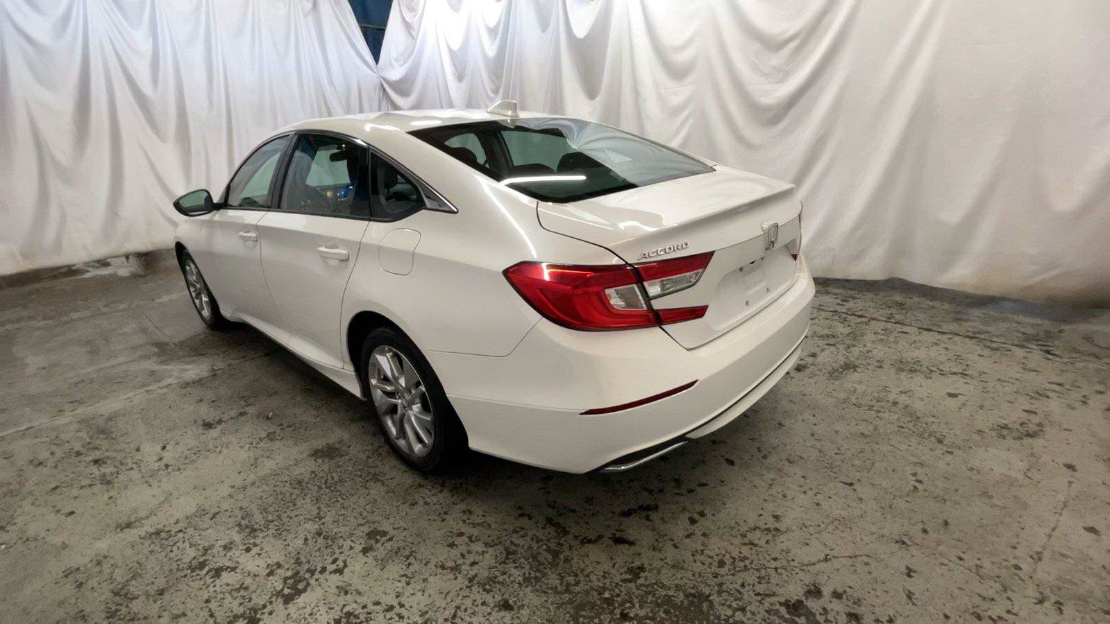 Used 2019 Honda Accord LX image 9
