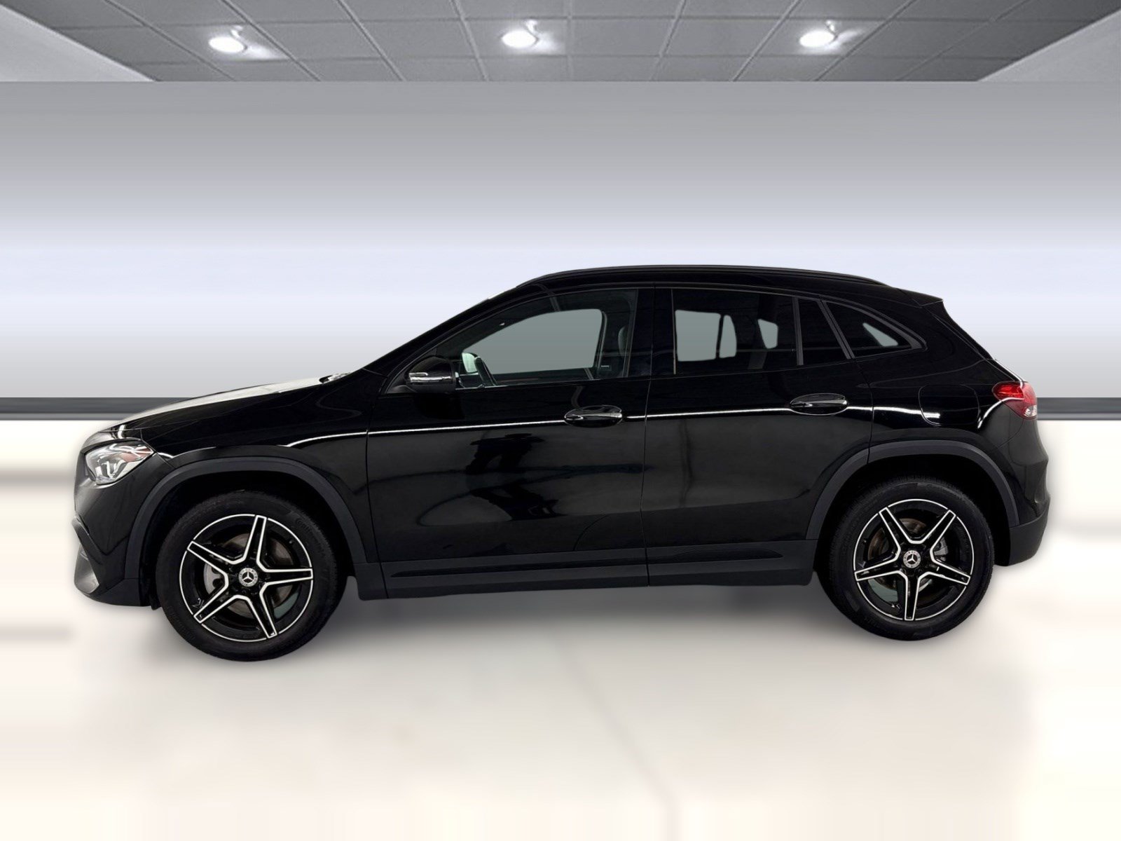 Certified 2023 Mercedes-Benz GLA 250 4MATIC image 2