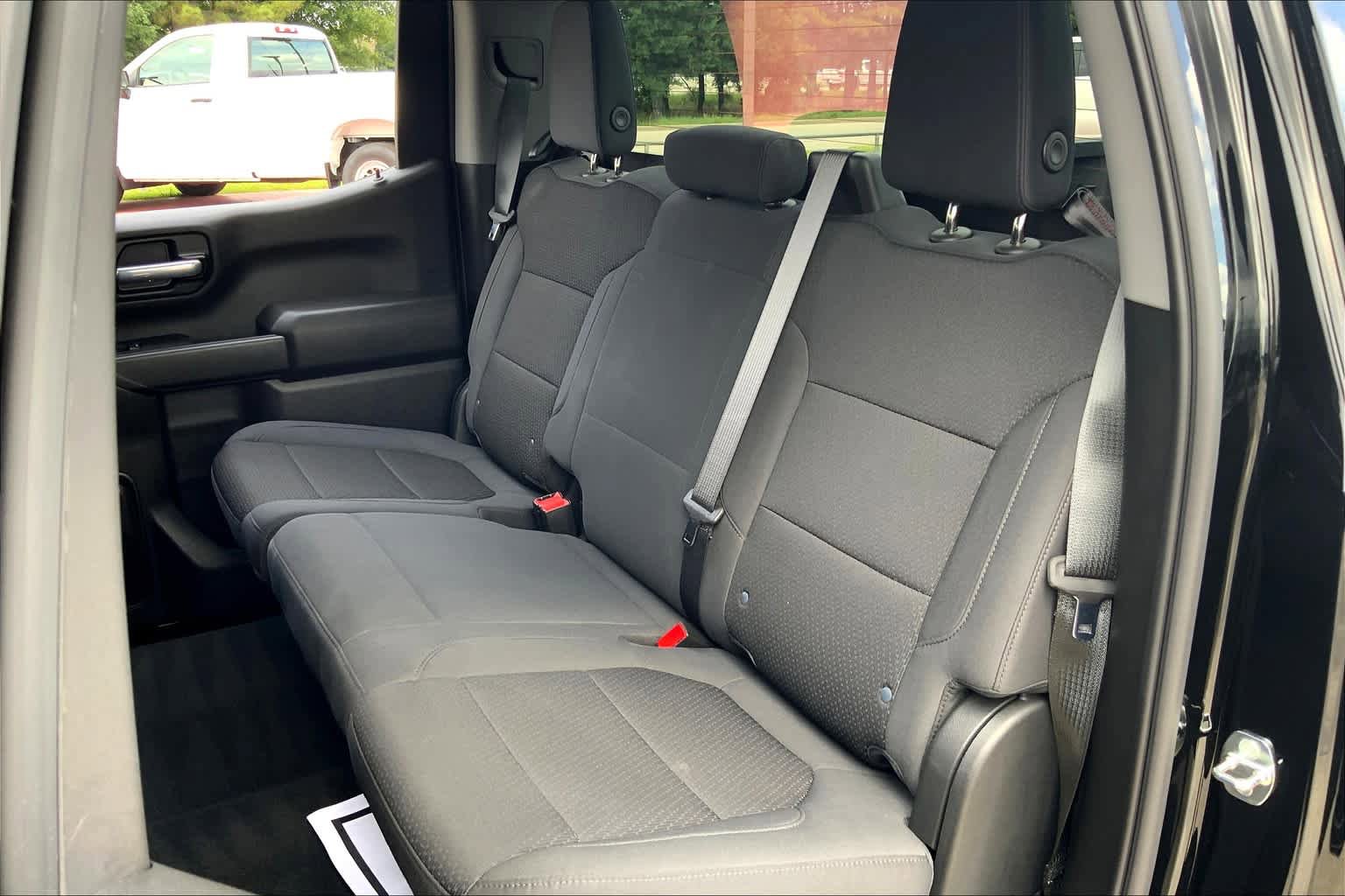 Certified 2021 Chevrolet Silverado 1500 Custom RWD image 19