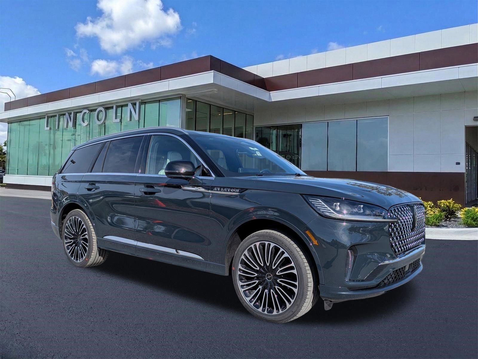 New 2026 Lincoln Aviator Black Label video 2