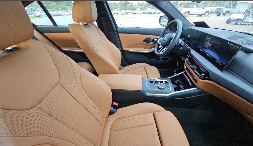 Used 2026 BMW 330i Sedan image 13
