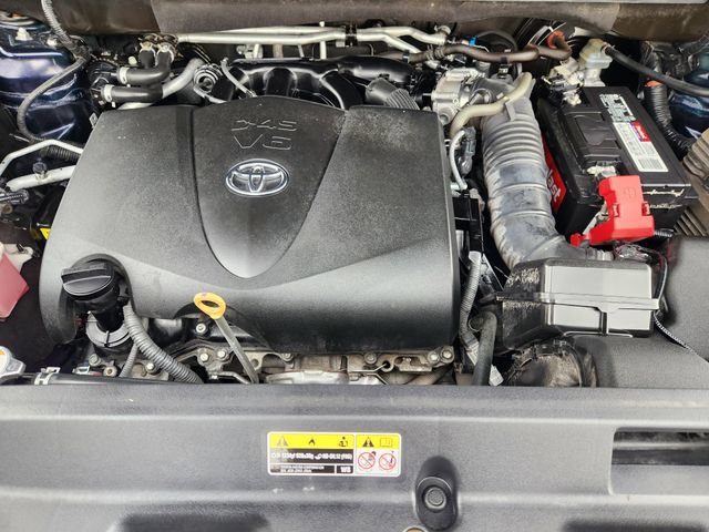 Used 2021 Toyota Highlander XLE FWD image 33