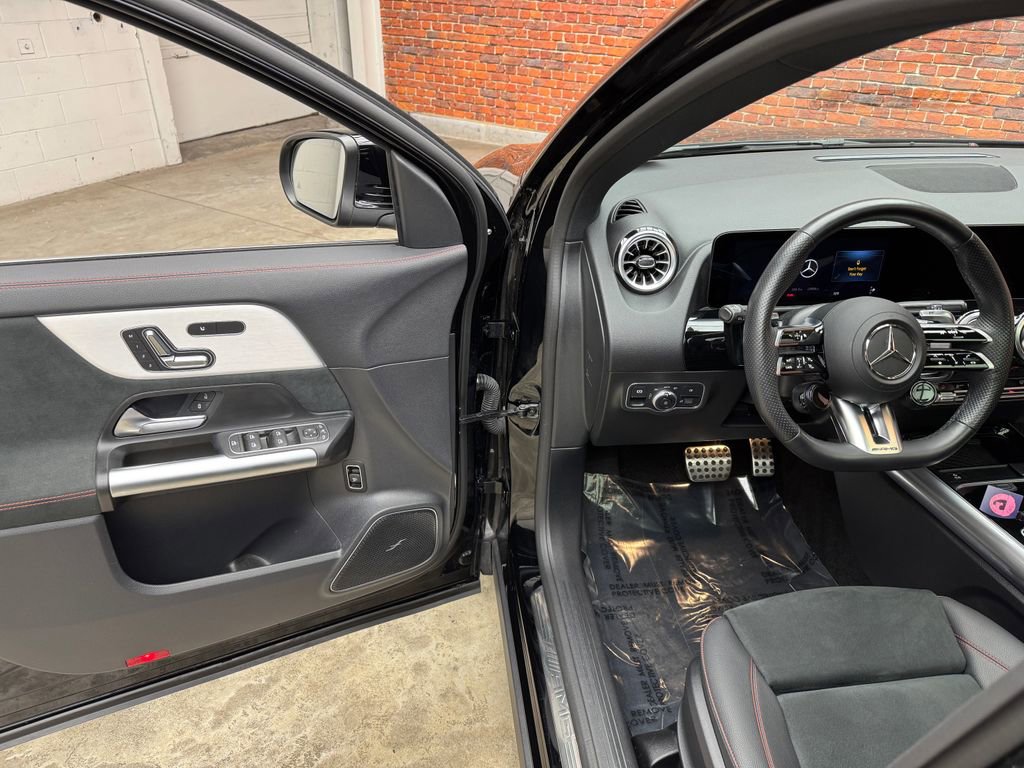 Certified 2024 Mercedes-Benz GLA 35 AMG 4MATIC image 10