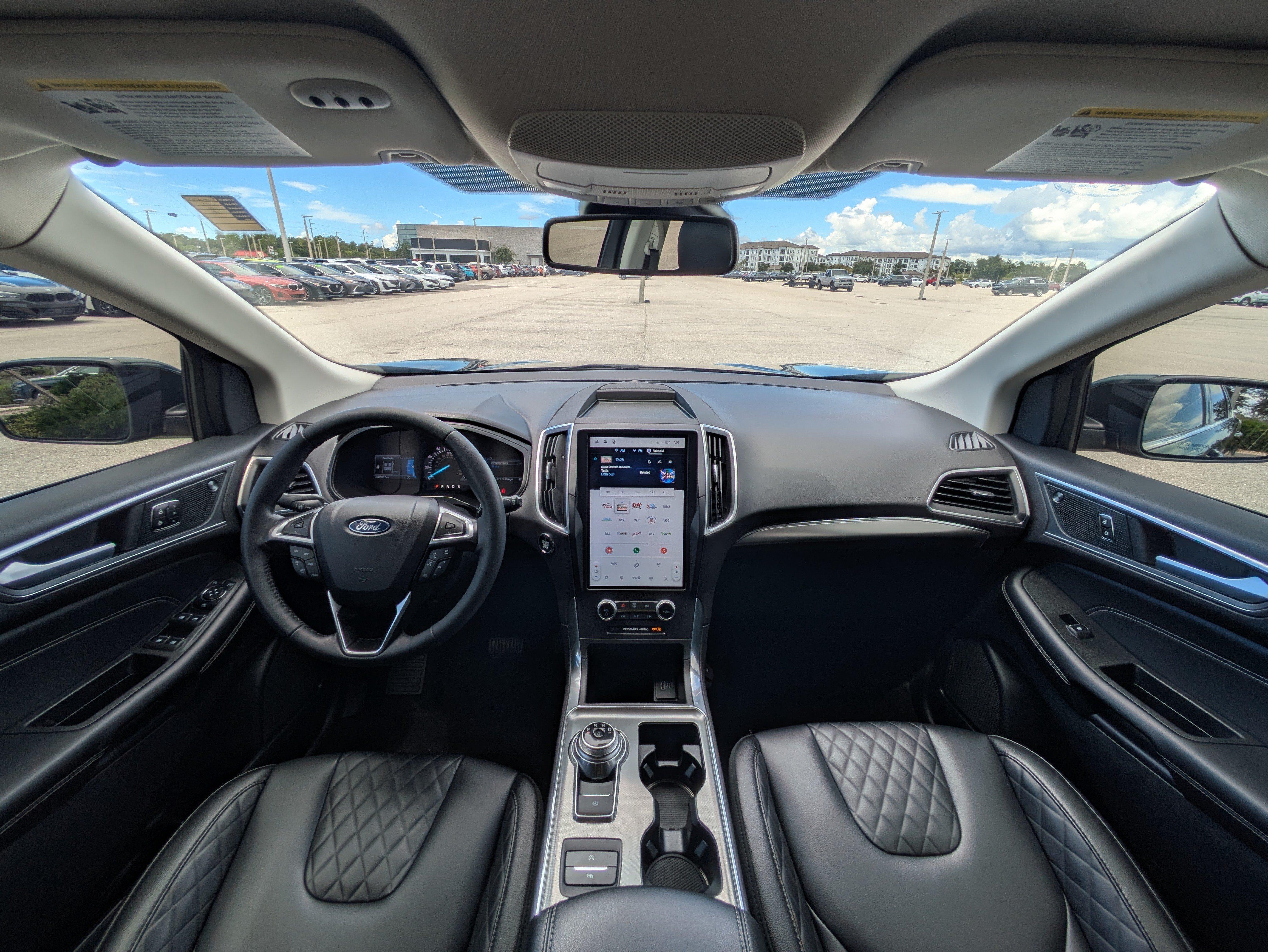 Used 2024 Ford Edge Titanium AWD/4WD image 32