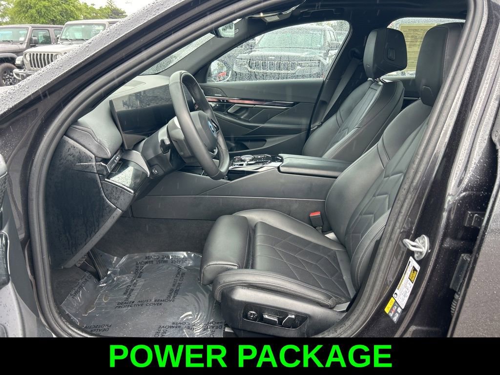 Used 2024 BMW i5 eDrive40i RWD image 11
