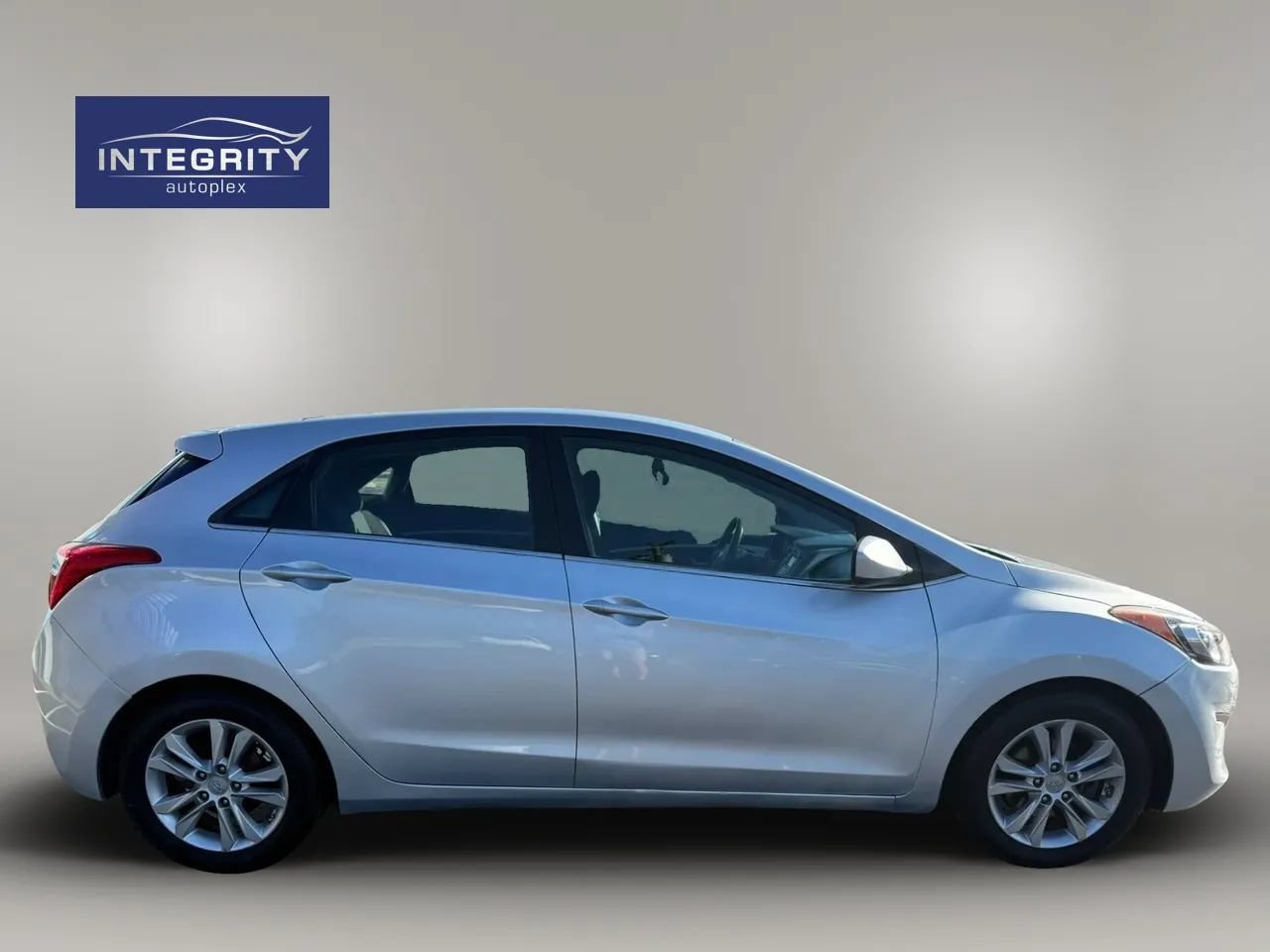 Used 2015 Hyundai Elantra GT FWD image 6