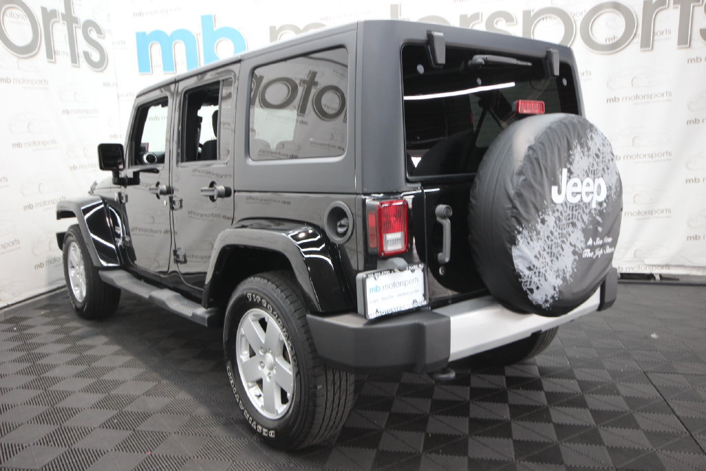 Used 2011 Jeep Wrangler Unlimited Sahara w/ Connectivity Group AWD/4WD image 4