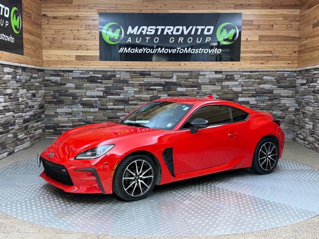 Used 2022 Toyota GR86 w/ ALL Weather Mat Package (TMS) image 5