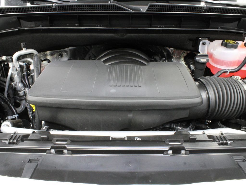 Used 2026 GMC Yukon AT4 Ultimate w/ LPO, Floor Liner Package AWD/4WD image 42