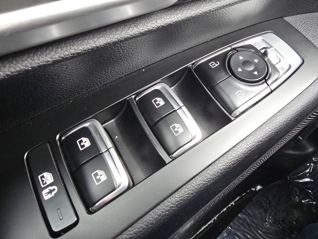 Used 2024 Kia Telluride S w/ S Sunroof Package image 24