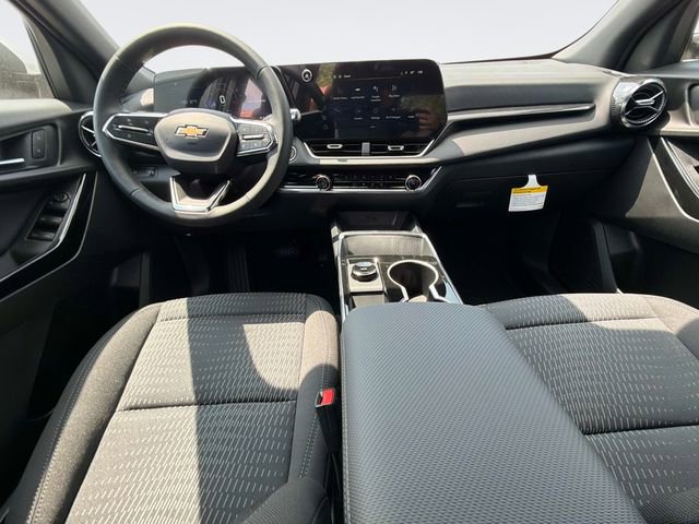 New 2026 Chevrolet Equinox LT w/ Safety and Technology Package FWD image 15