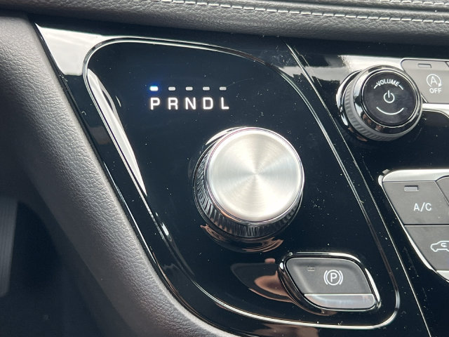 New 2027 Chrysler Pacifica Select FWD image 25