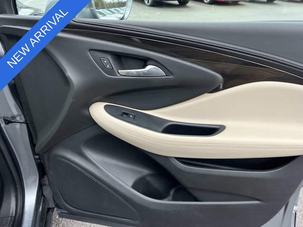 Used 2020 Buick Envision Preferred image 23