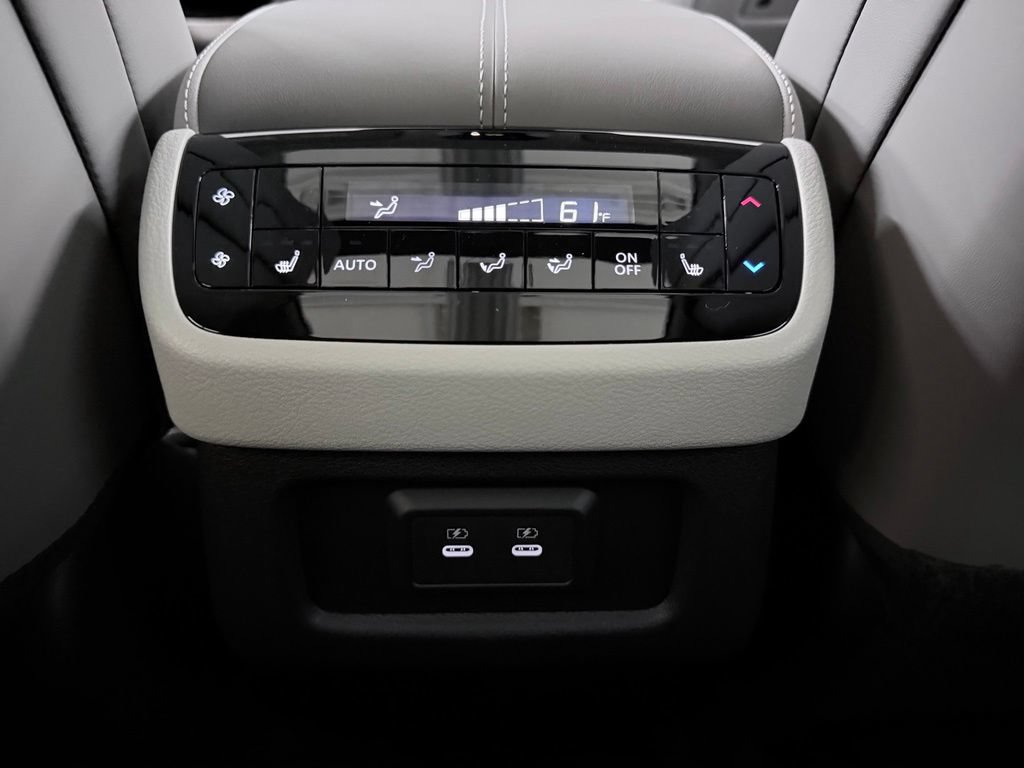 New 2027 INFINITI QX60 Luxe FWD image 36