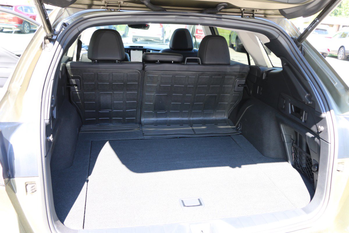 Used 2024 Subaru Outback Limited image 35