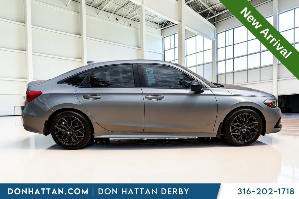 Used 2022 Honda Civic Sport image 29