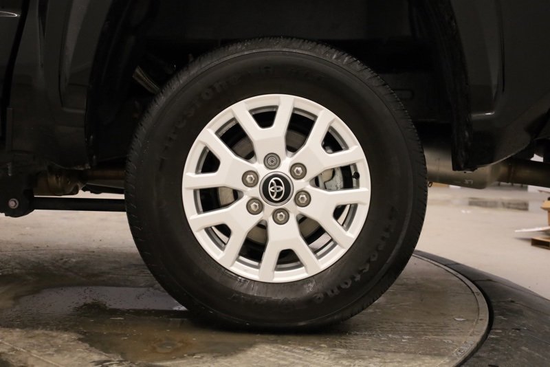 Certified 2025 Toyota Tacoma SR5 image 35