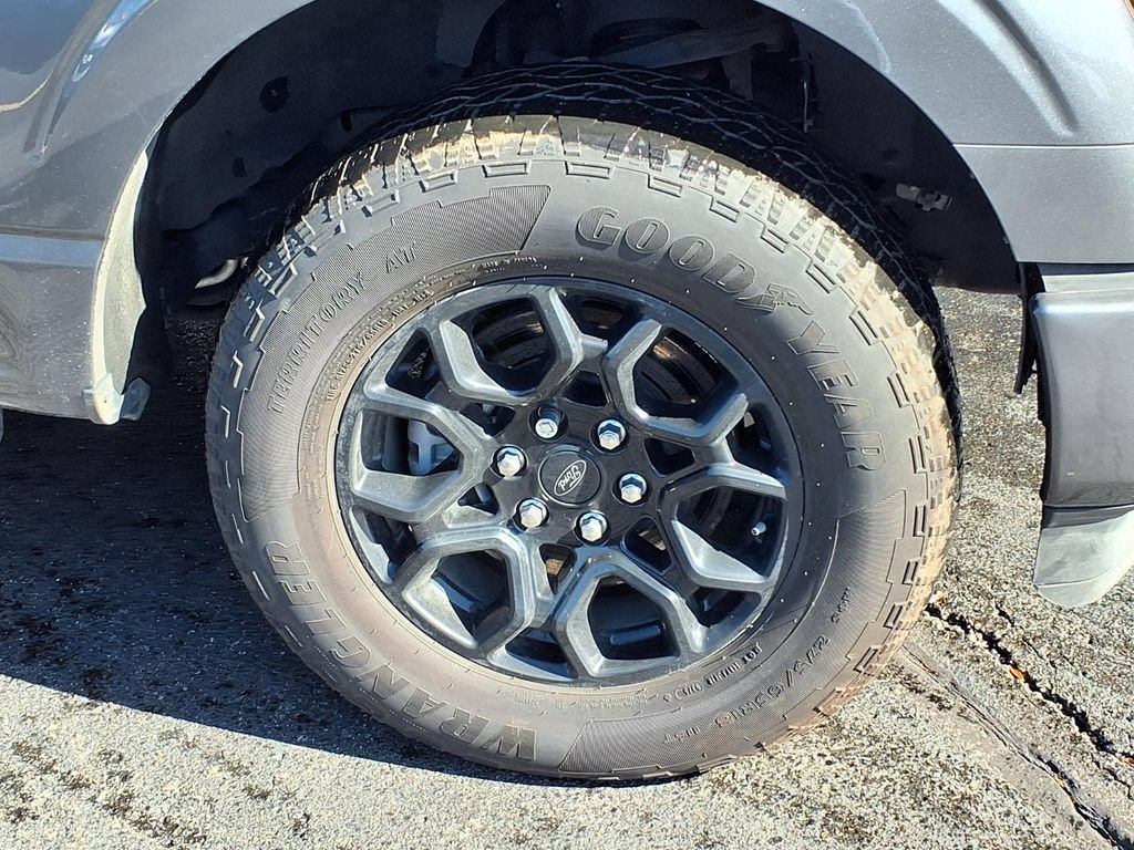 Used 2025 Ford F150 XLT w/ Equipment Group 302A MID AWD/4WD image 9