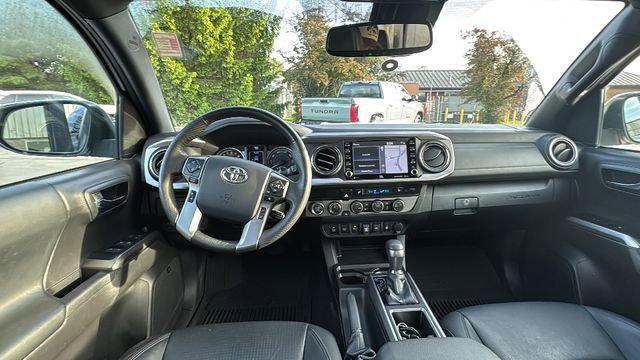 Used 2023 Toyota Tacoma Limited w/ Black Out Package (TMS) AWD/4WD image 9