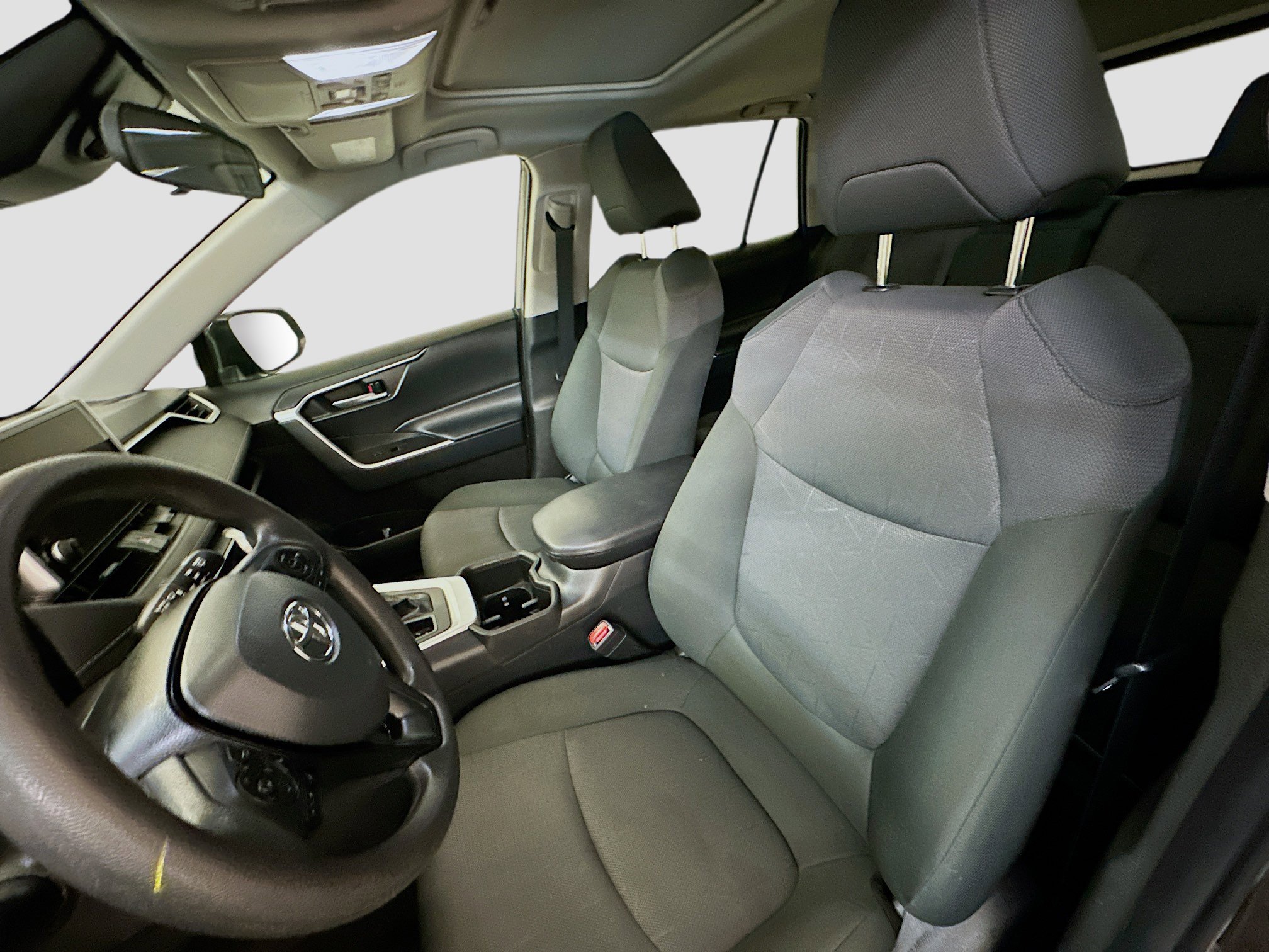 Used 2025 Toyota RAV4 XLE image 13