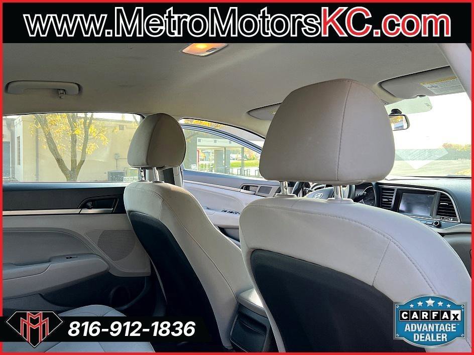 Used 2018 Hyundai Elantra SEL FWD image 31
