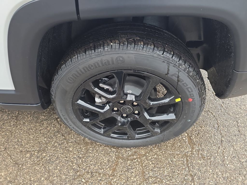 New 2026 Jeep Compass Latitude image 28