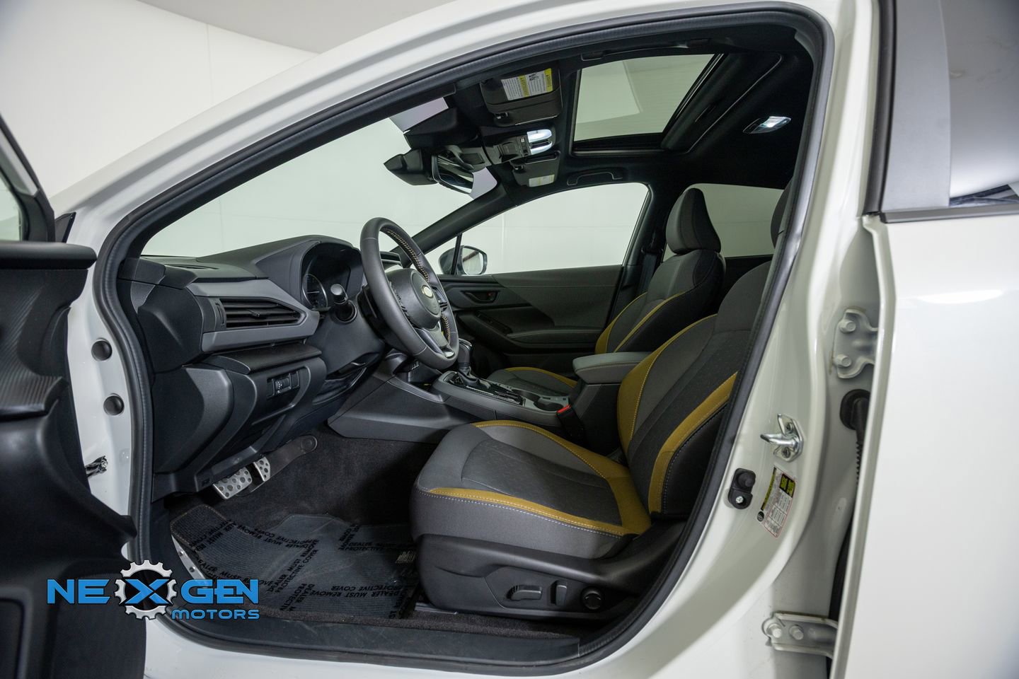 Used 2025 Subaru Crosstrek 2.5i Sport AWD/4WD image 11