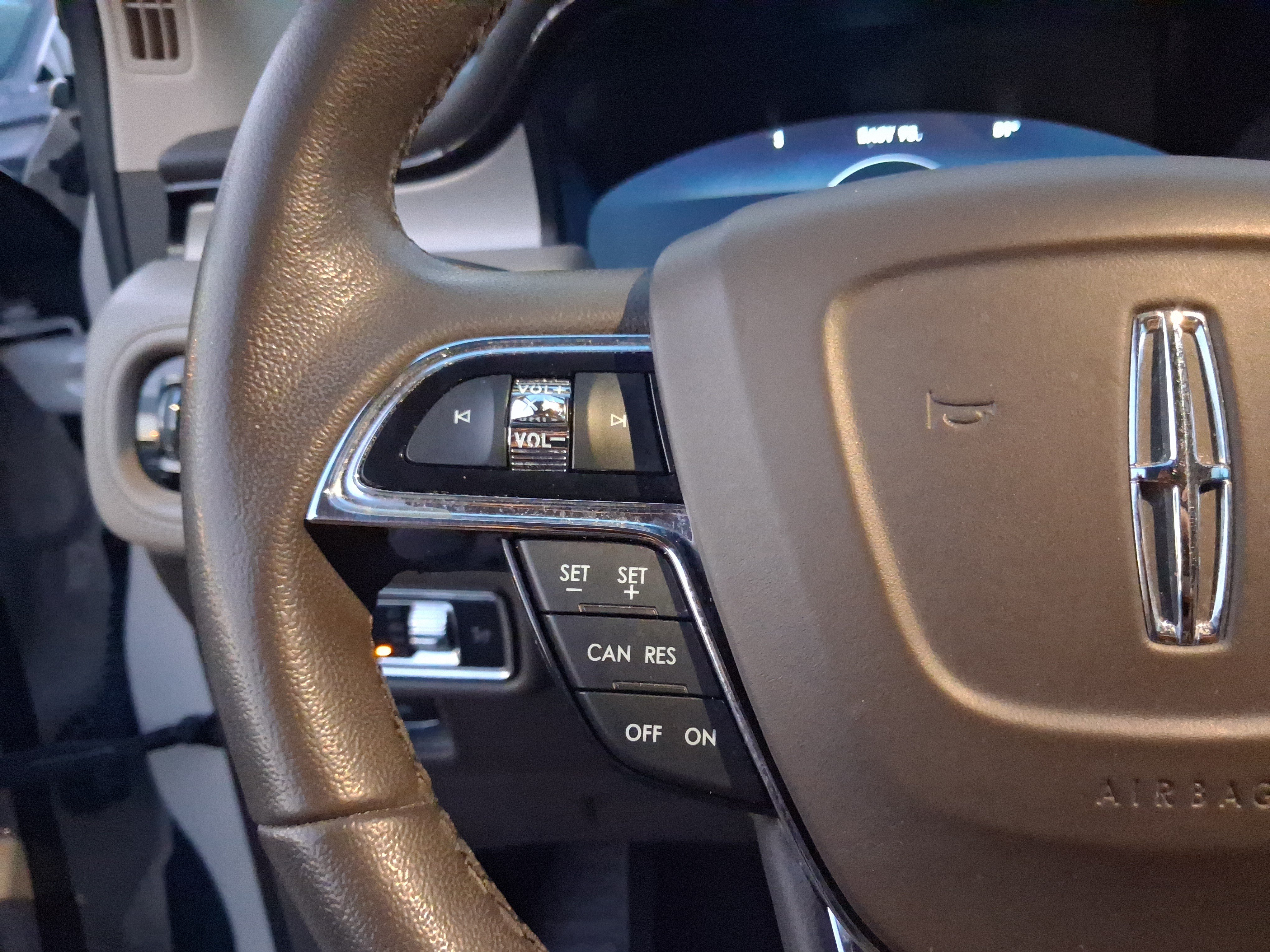 Certified 2023 Lincoln Nautilus FWD image 16
