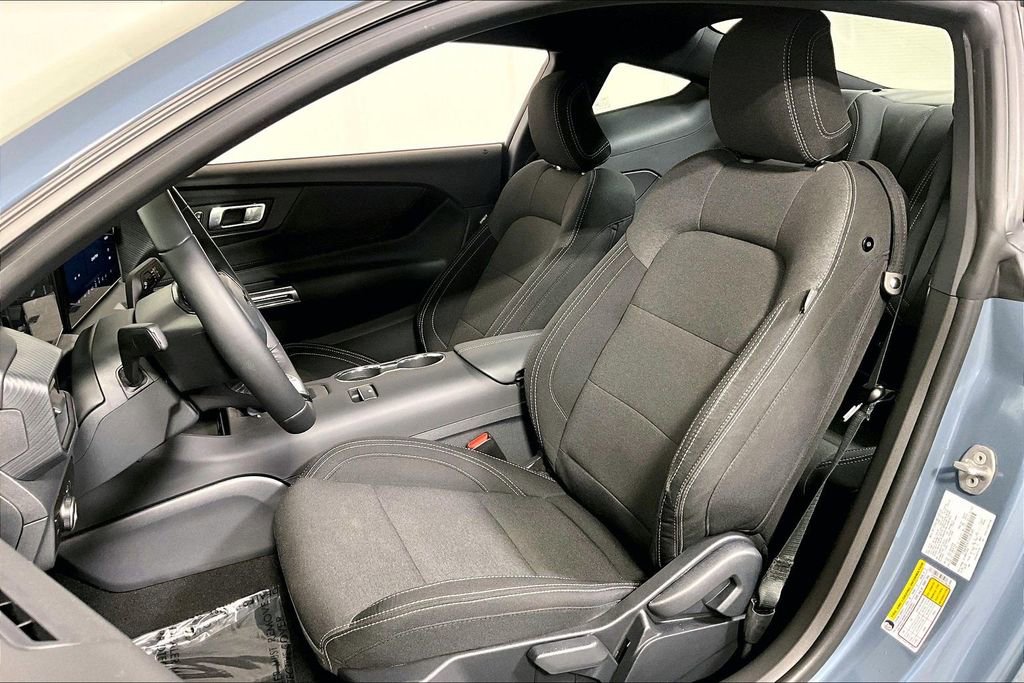 Used 2025 Ford Mustang Coupe image 25