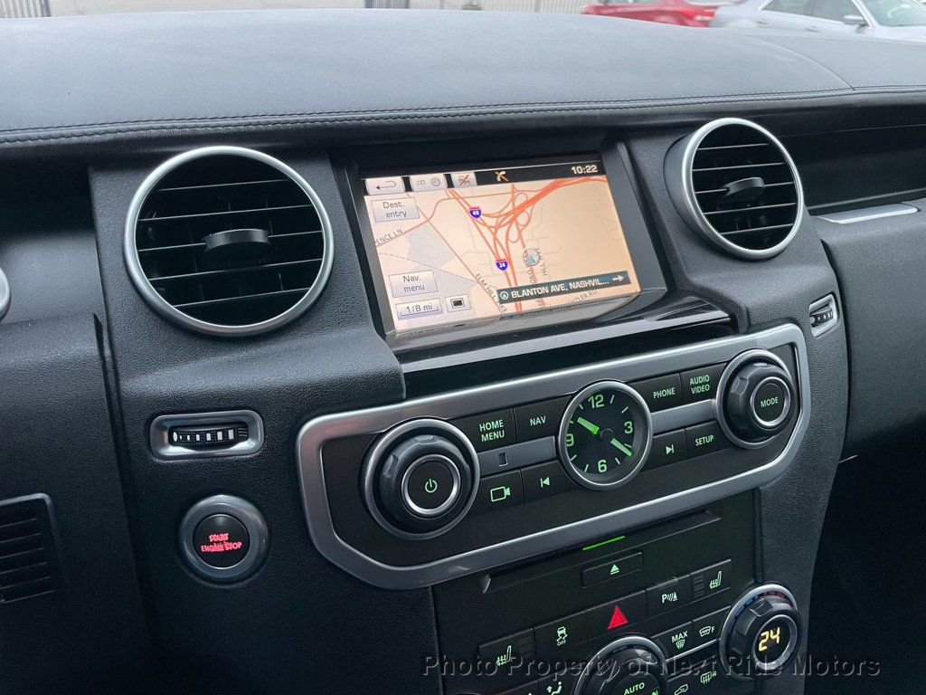 Used 2016 Land Rover LR4 HSE LUX image 26