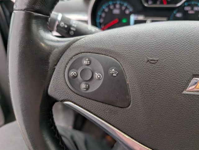 Used 2015 Chevrolet Impala LTZ FWD image 9