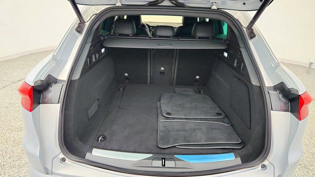 Used 2023 Maserati Grecale GT image 23