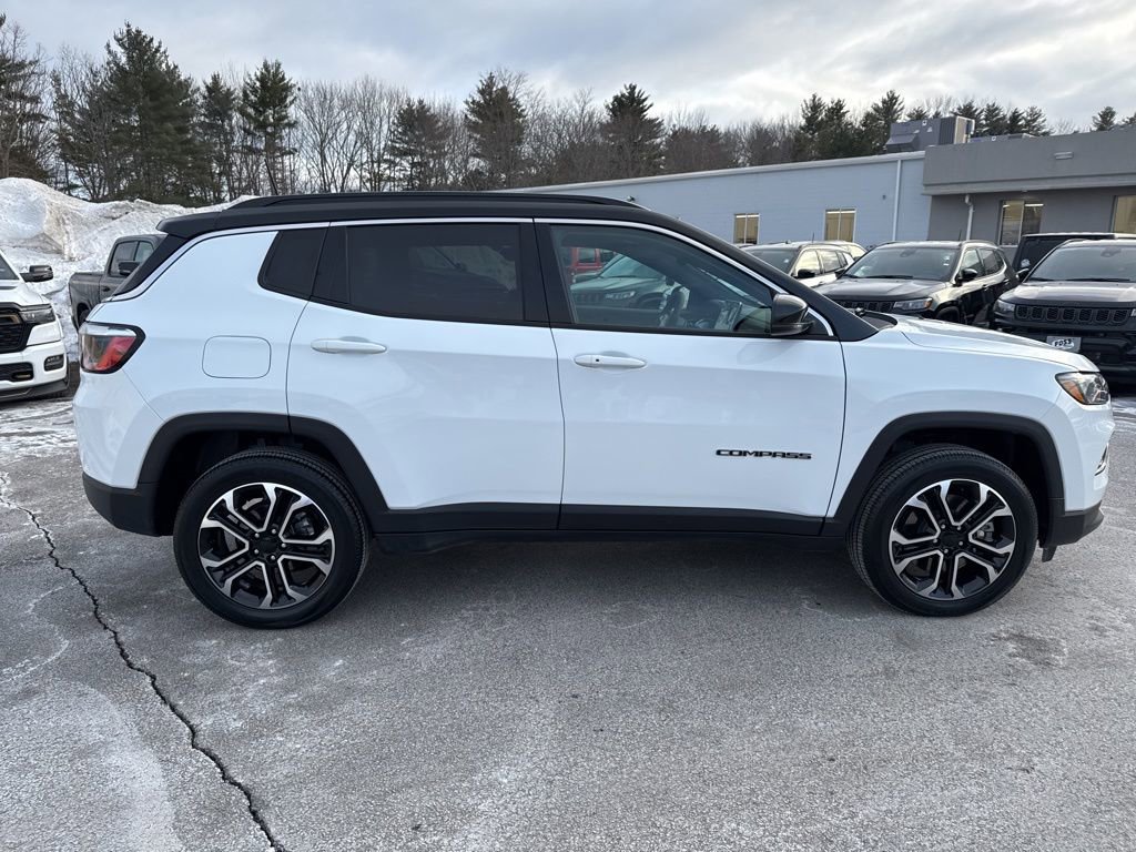 Used 2024 Jeep Compass Limited image 6