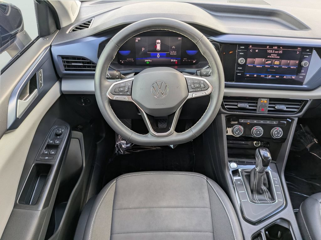 Certified 2023 Volkswagen Taos SE FWD image 13