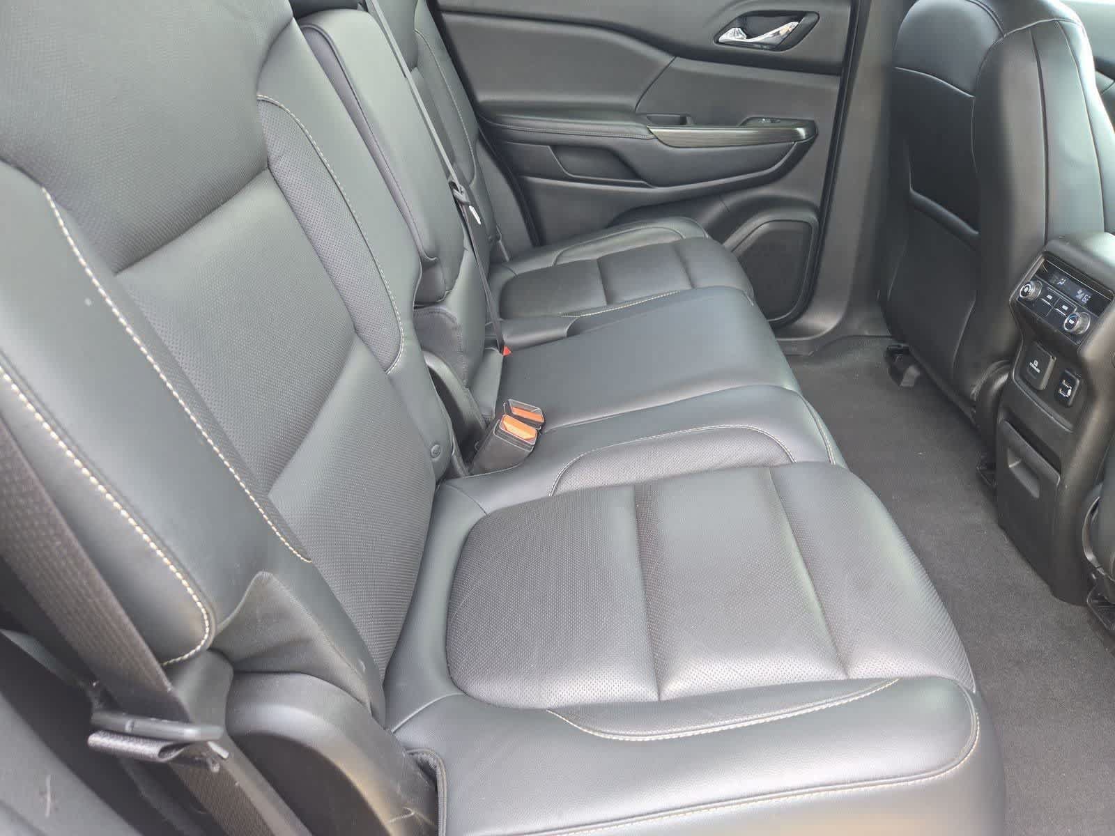 Used 2018 GMC Acadia SLT FWD image 19