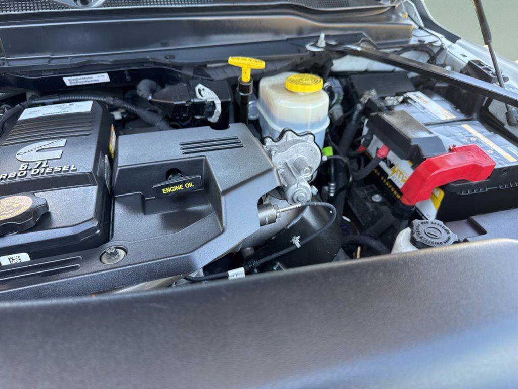 Used 2022 RAM 3500 Limited AWD/4WD image 12