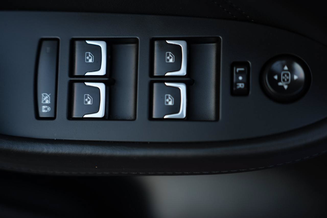 Used 2018 Cadillac CTS Luxury RWD image 29
