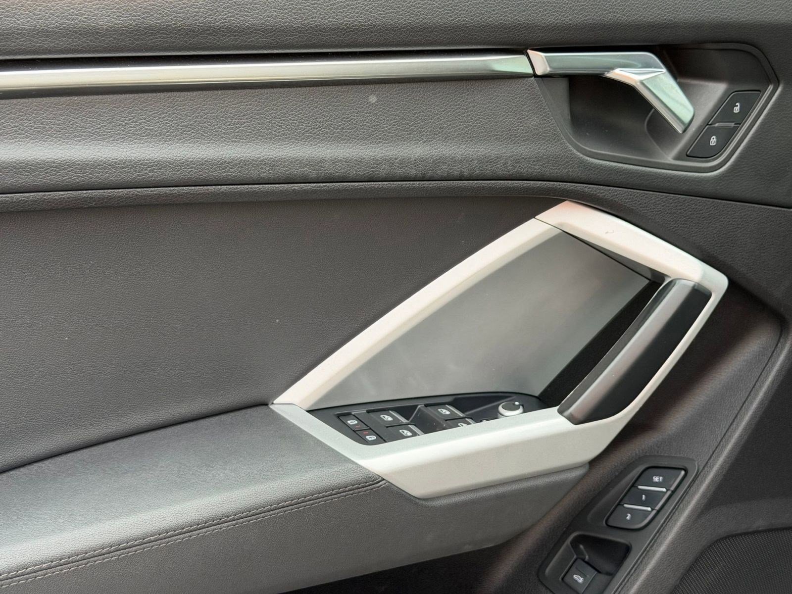 Used 2022 Audi Q3 2.0T Premium w/ Convenience Package image 13