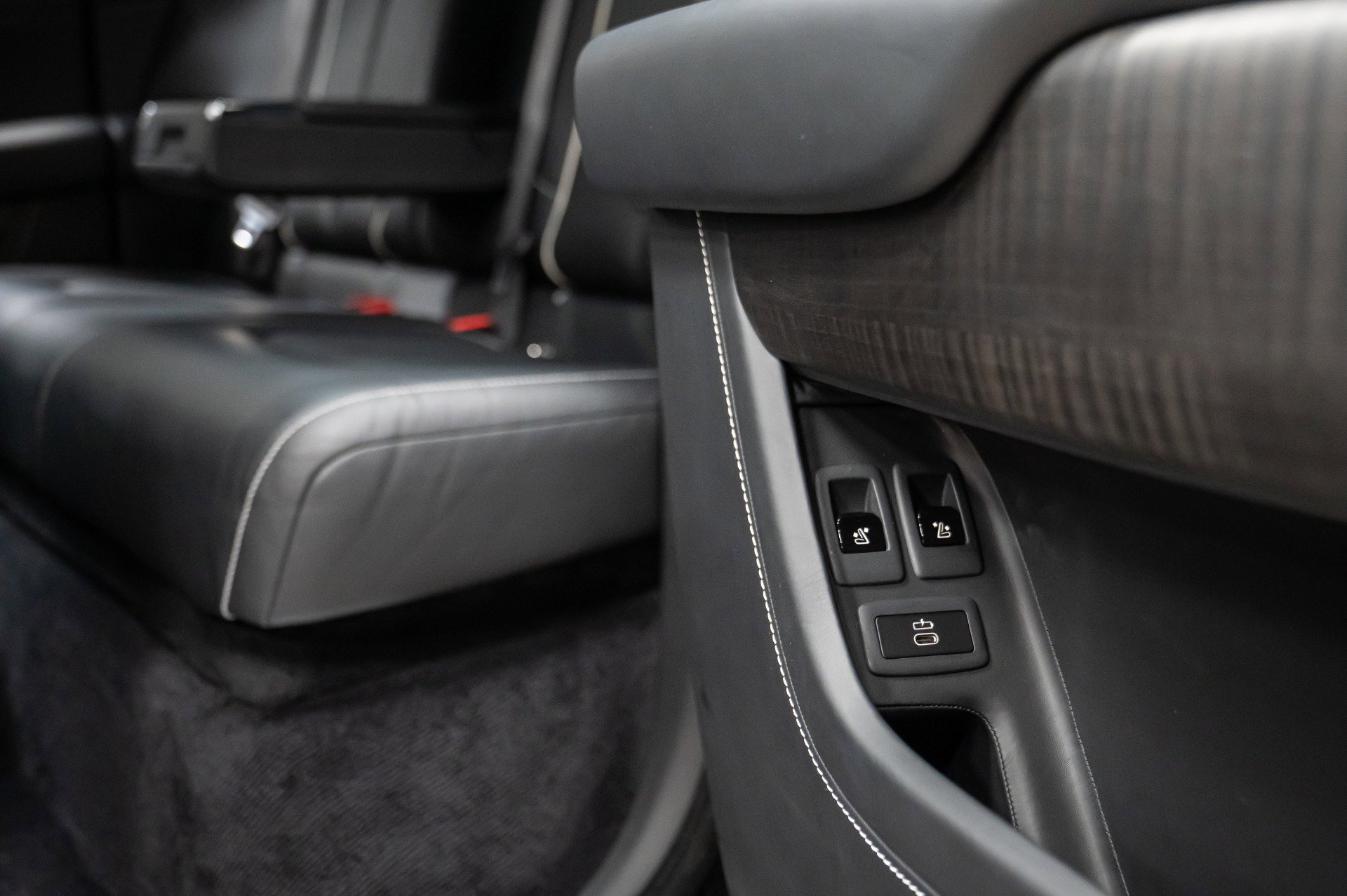 Used 2019 Rolls-Royce Cullinan image 36