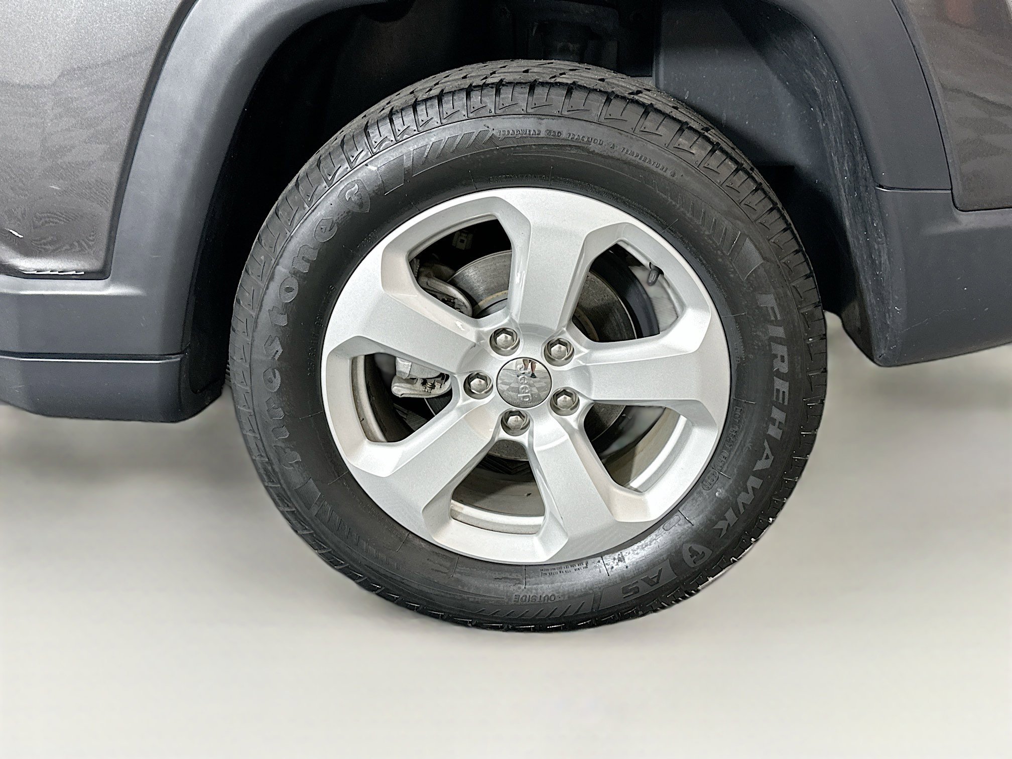 Used 2017 Jeep Compass Latitude w/ Popular Equipment Group FWD image 11